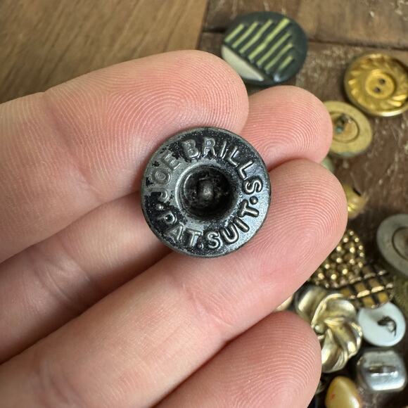 Antique Vintage Metal Brass Moonstone Marked Button Bundle Lot 8 Ounces - Picture 5 of 10